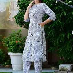 Dhibha Floral Printed Boat Neck Straight Three-Quarter Sleeves Kurta With Trouser image 2