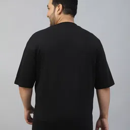 VEIRDO Men Printed Pure Cotton T-shirt image 4