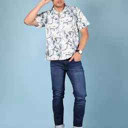 V-Mart Men Regular Fit Mid-Rise Light Fade Non Stretchable Jeans image 5