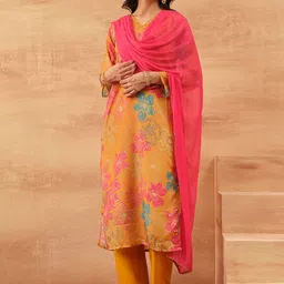 Ishin Floral Printed V-Neck Chinon Straight Kurta & Trousers With Dupatta image 4
