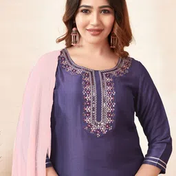 SANISA Women Silk Blend Embroidered Kurta Sets With Dupatta-image-2