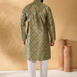 KRAFT INDIA Men Geometric Printed Kurta with Pyjama image 3