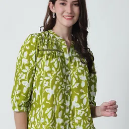 Feel Clath Print Mandarin Collar Cotton Top image 4