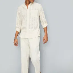 max Men Geometric Embroidered Thread Work Kurta image 4