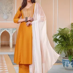 Aaghnya Women Viscose Rayon Solid Kurta Sets-picture-11