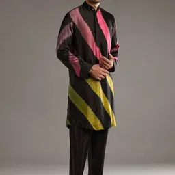 KALKI Fashion Men Dyed Regular Linen Kurta with Trousers-picture-17