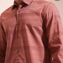 HIGHLANDER Men Spread Collar Horizontal Striped Cotton Casual Shirt image 4