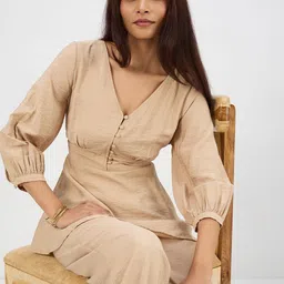 FEMMELLA V-Neck Textured Top With Trousers image 2