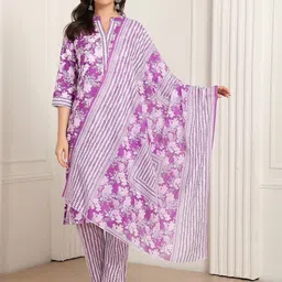 DUMMY SHAPE Women Floral Printed Regular Pure Cotton Kurta with Trousers & With Dupatta-image-46