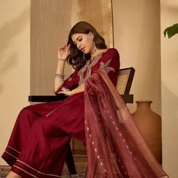 Sangria Ethnic Motifs Embroidered Thread Work Kurta With Palazzos & Dupatta image 2