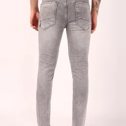 SUI DHAGA Men Narrow Relaxed Fit Mid-Rise Light Fade Stretchable Jeans image 2