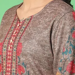 V-Mart Women Ethnic Motifs Printed Regular Kurta with Trousers image 5