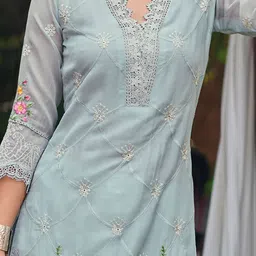 Indo Era Women Floral Embroidered Regular Thread Work Kurta with Trousers & With Dupatta image 2