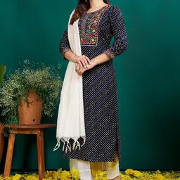 C J Enterprise Women Ethnic Motifs Printed Regular Kurta with Trousers & With Dupatta image 3
