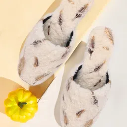 two soft Women Slippers-picture-12