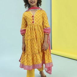 Biba Girls Bandhani Printed Tiered Gotta Patti Pure Cotton Kurta with Trousers & With Dupatta-picture-20