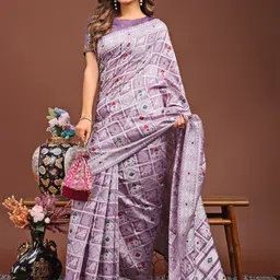 Astita Ethnic Motifs Woven Design Zari Saree image 3