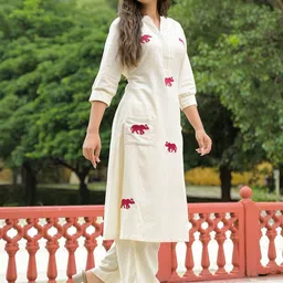 NAVYAAZRI Women Ethnic Motifs Embroidered Regular Thread Work Pure Cotton Kurta with Palazzos image 3