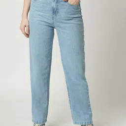 Kraus Jeans Women Whiskers and Chevrons Straight Fit Mid-Rise Cotton Jeans-image-49