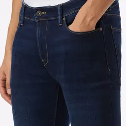 Pepe Jeans Men Oliver Skinny Fit Mid-Rise Light Fade Stretchable Powerflex Jeans image 4