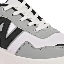 glitchez Men Colourblocked PU Sneakers image 4