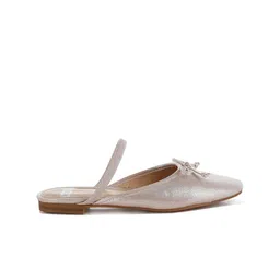 RAG & CO Women Mojaris with Bows Flats image 3