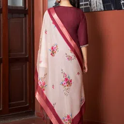 colors  of earth Colors of Earth Women Embroidered Regular Kurta with Trousers & With Dupatta image 4