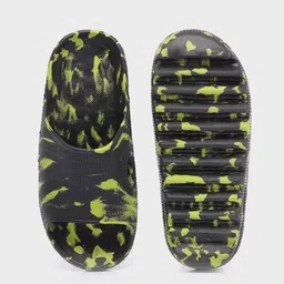 World Wear Footwear Men Clogs image 3