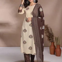 Anouk Floral Printed Round Neck Straight Kurta With Trousers & Dupatta-picture-17