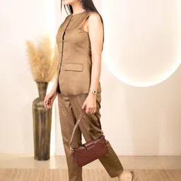 HUESION Round Neck Waistcoat With Trousers Co-Ords image 3