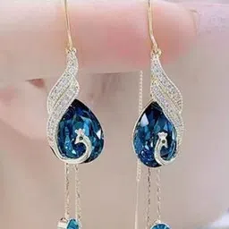 DressBerry Diamond Shaped Drop Earrings image 4