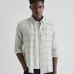 Banana Club Men Classic Checked Casual Shirt image 3
