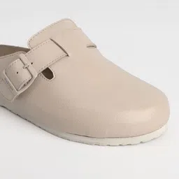 NoStrain Women Clogs image 3