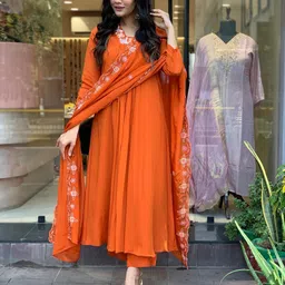 DIVASTRI Women Embroidered Regular Kurta with Trousers & With Dupatta image 3