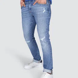 Wrangler Men Skanders Slim Fit Low-Rise Mildly Distressed Light Fade Stretchable Jeans image 4