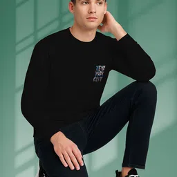 BUYTHATTRENDZ Men Printed Sweatshirt image 4