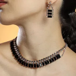 SOHI Gold-Plated Artificial Stones Studded Jewellery set image 4