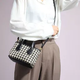 CORSICA Women Geometric Bucket Handheld Bag-picture-44