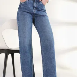 SHOWOFFFF Women Comfort Straight Fit Mid-Rise Light Fade Jeans-image-54