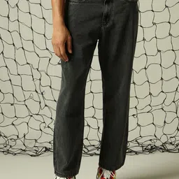 Hubberholme Men Relaxed Fit Light Fade Pure Cotton Jeans image 1