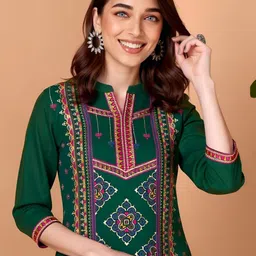 SZN Abstract Embroidered Mandarin Collar Sequinned Liva Straight Kurta image 4