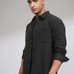 HIGHLANDER Men Spread Collar Grid Tattersall Checked Cotton Casual Shirt image 5