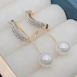 TheVineGirl Gold-Plated Pearls Beaded Drop Earrings image 5