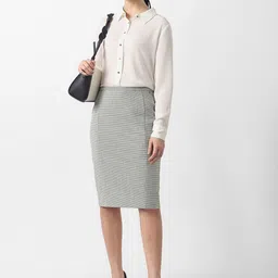 Van Heusen Woman Checked Straight Knee Length Skirt image 2