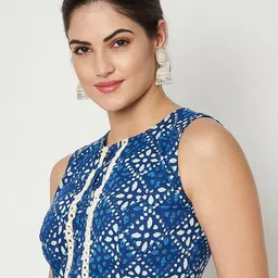 studio rasa Geometric Print Indigo Cotton Crop Top image 4