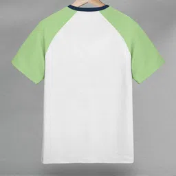 HELLCAT Boys 5 Printed Applique T-shirt image 2