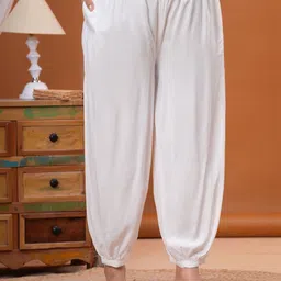 Maquien Women Ethnic Motifs Printed Regular Kurta with Harem Pants image 5