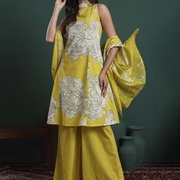 Yufta Women Floral Printed Regular Pure Cotton Kurta with Palazzos & With Dupatta image 3