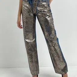 Fashion Gaiia Women Straight Fit Low Distress Heavy Fade Jeans-image-99