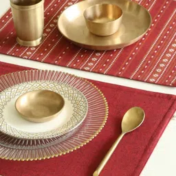 The Yard House 6Pc Red & White Woven Designed Cotton Rectangular Anti-Slip Table Placemats image 2